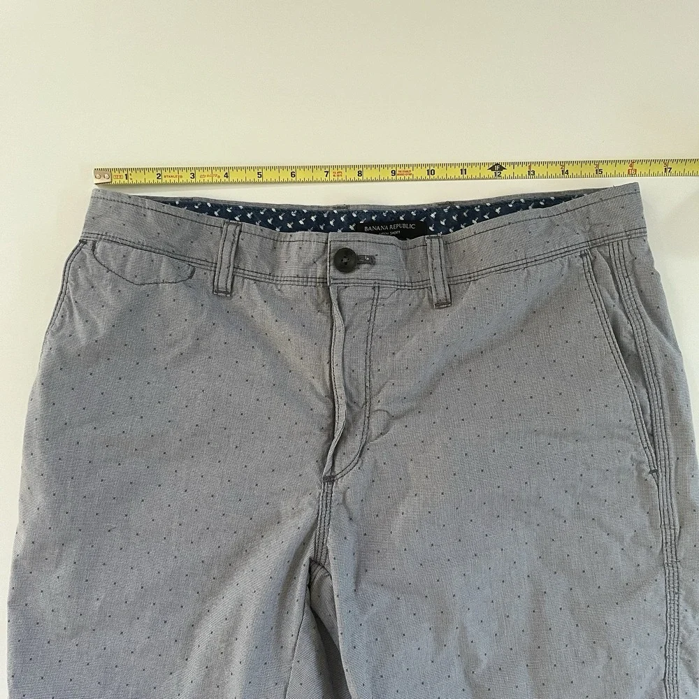 Banana Republic Men's Size 32 Aiden‎ Short Gray Houndstooth Mini Dot 100% Cotton